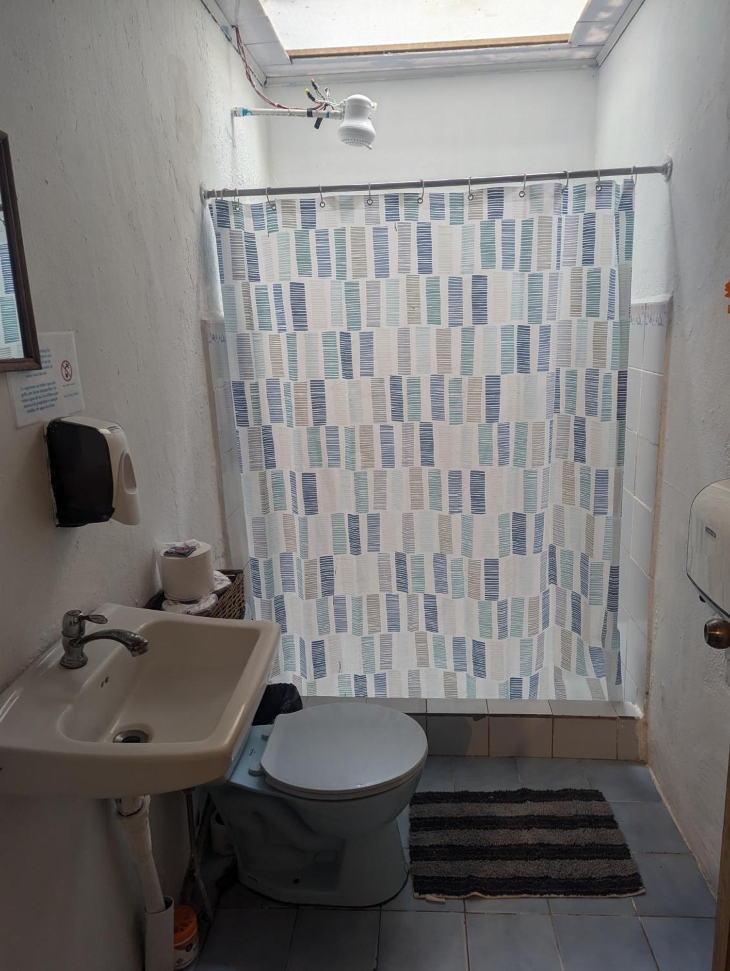 Tasty Dayz Hostel Puerto Viejo de Talamanca Ngoại thất bức ảnh