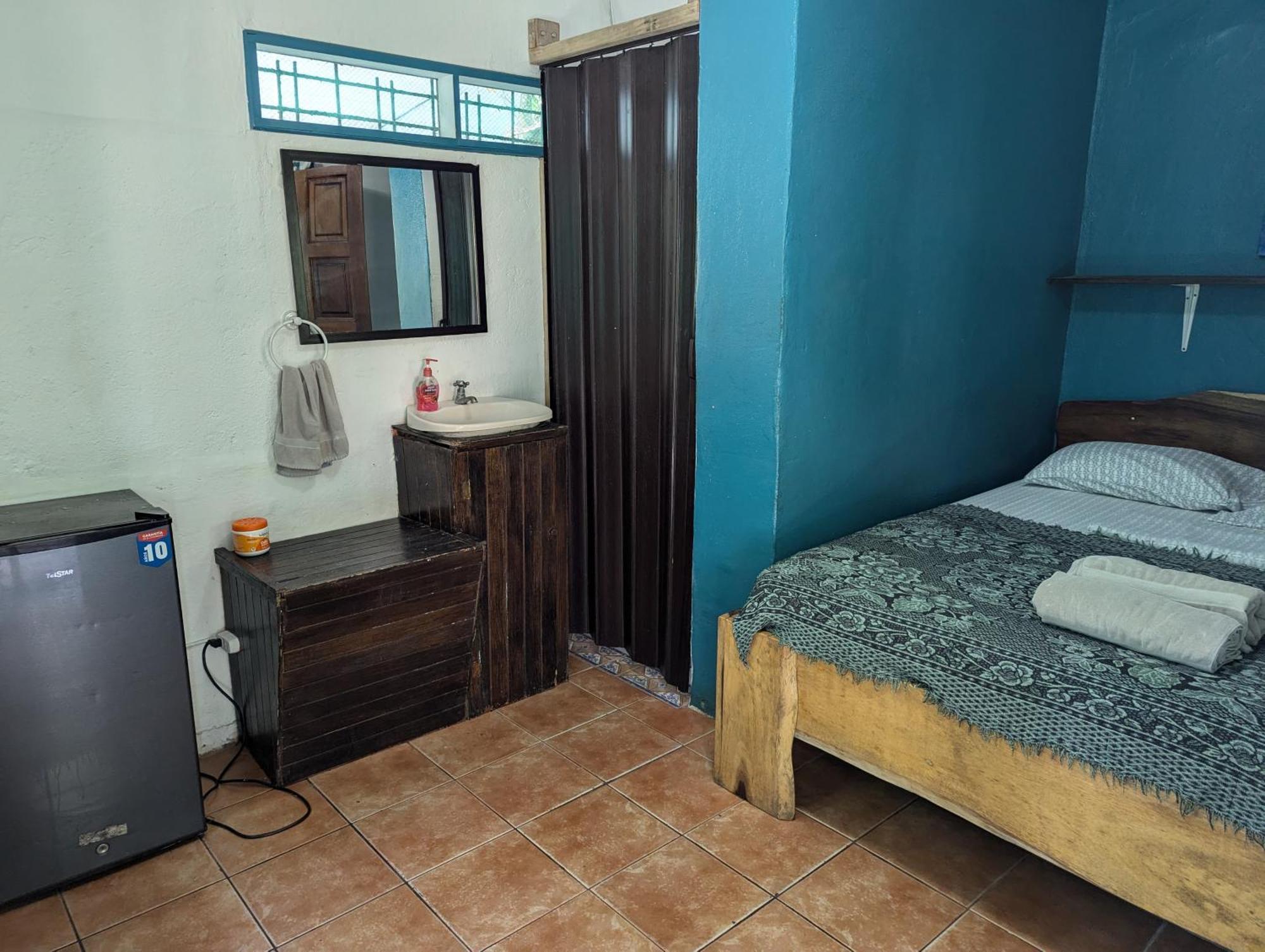 Tasty Dayz Hostel Puerto Viejo de Talamanca Ngoại thất bức ảnh