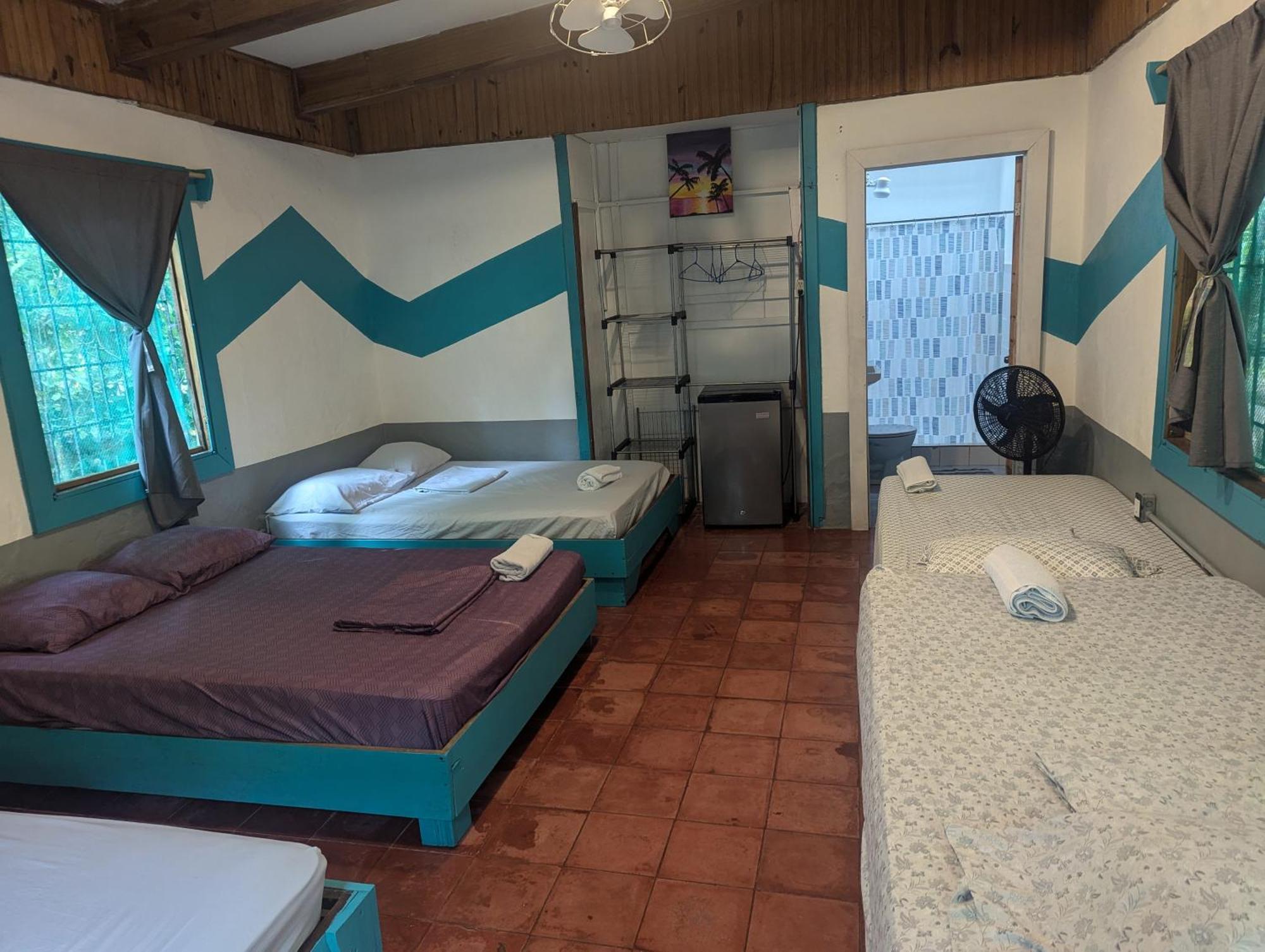 Tasty Dayz Hostel Puerto Viejo de Talamanca Ngoại thất bức ảnh