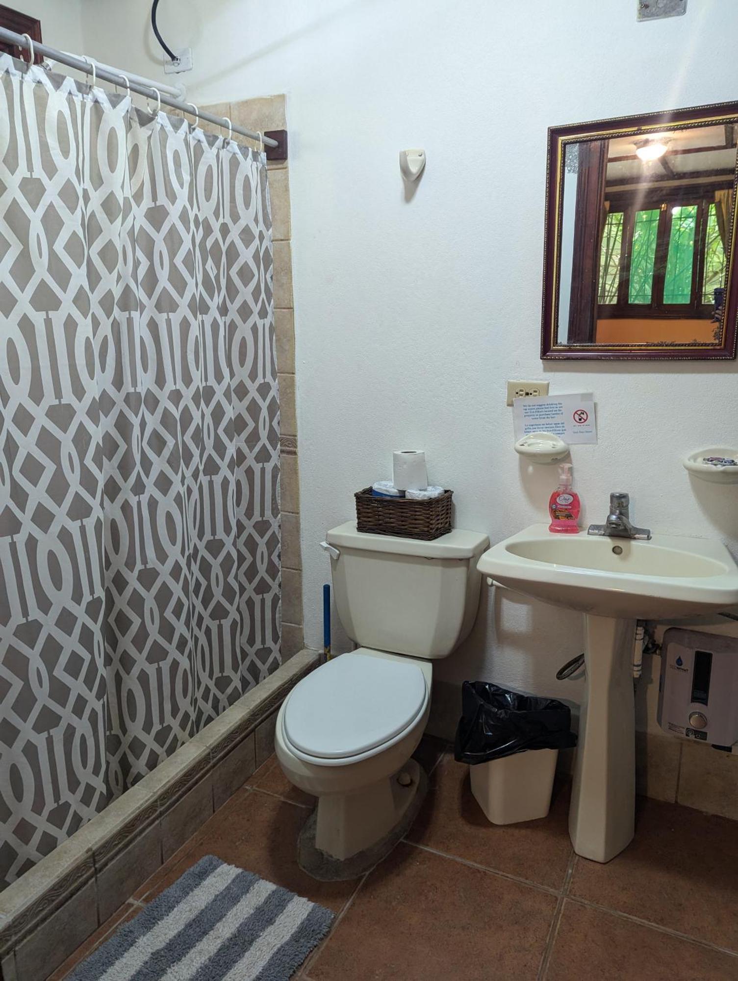 Tasty Dayz Hostel Puerto Viejo de Talamanca Ngoại thất bức ảnh